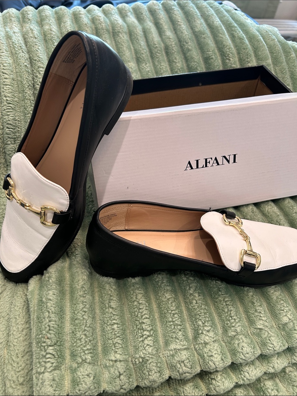 Alfani Two-Tone Black and White Loafers with Gold Chain Accent 9